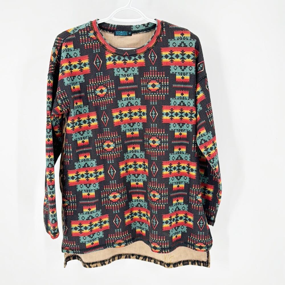 Fashion Express waffle knit hi lo leopard oversized Aztec southwestern size m